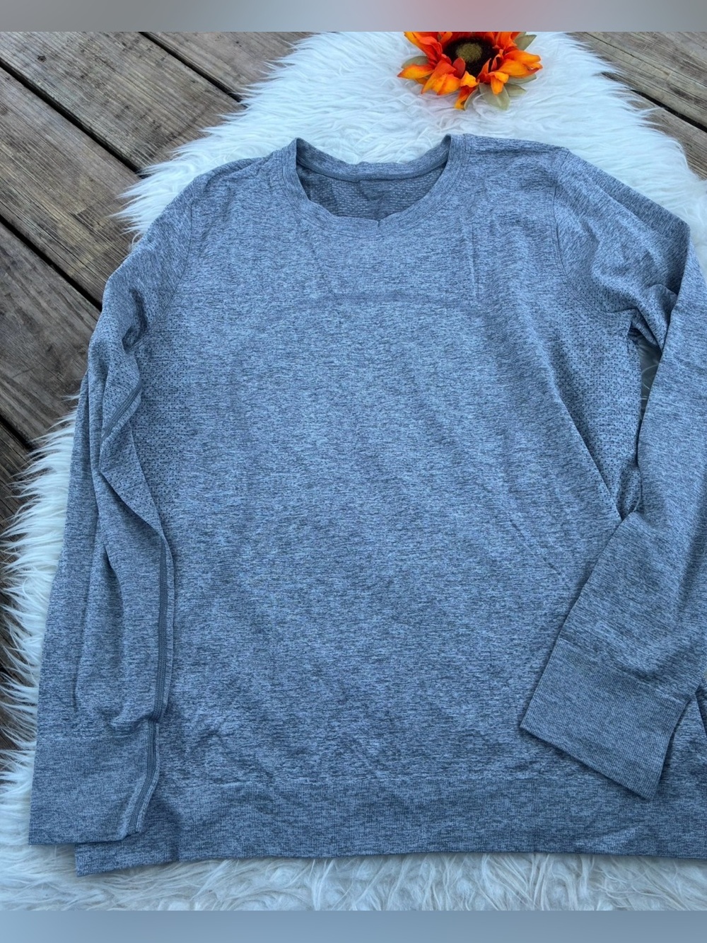 lululemon athletica Women's Long-Sleeve Crew Top - Heather Gray